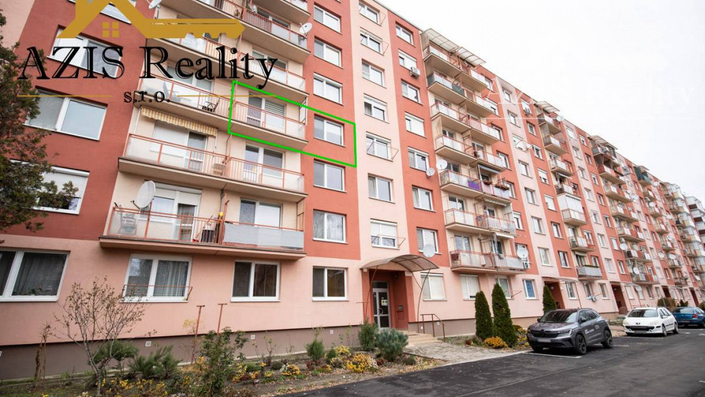 !!! Zníženie ceny !!! 3i klimatizovaný byt blízko centra mesta NZ
